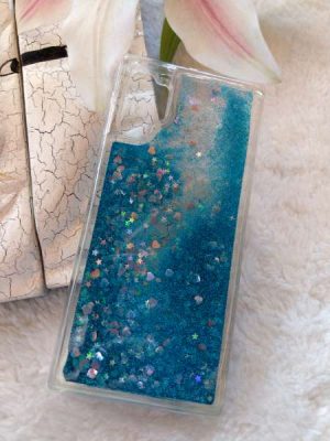 Vodena maskica sa šljokicama