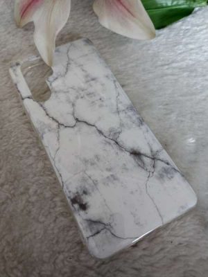 Maskica sa “marble” uzorkom